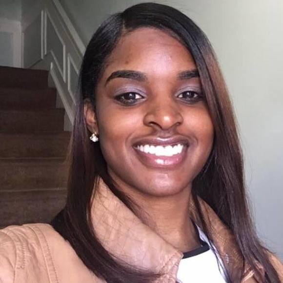 Meet your Posher, Kayla - Picture 1 of 1